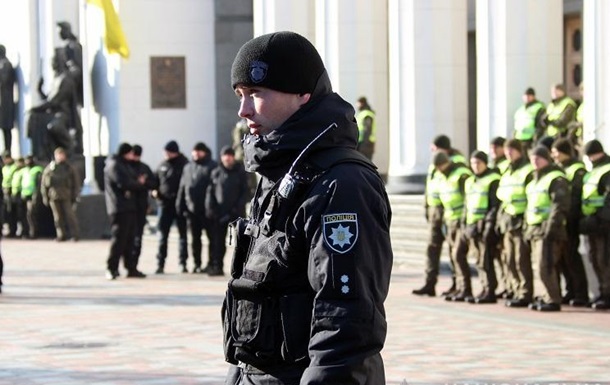 Полиция задержала трех  евробляхеров  под Радой
