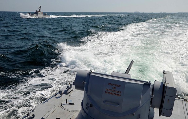 Видео и фото агрессии РФ в Черном море