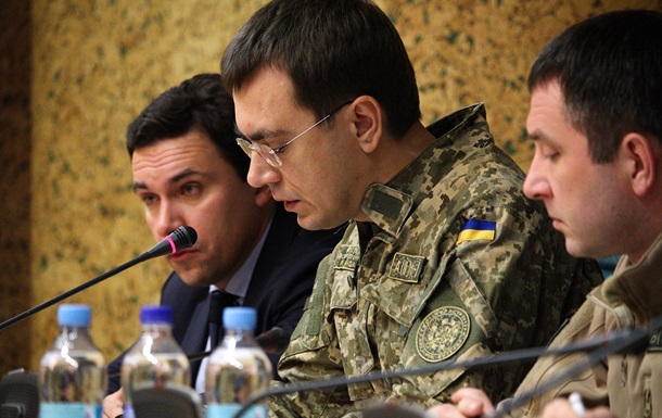 В Украине из-за военного положения усилят охрану вокзалов и аэропортов