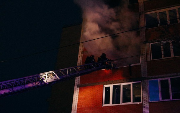 В Тернополе произошел пожар в многоэтажном доме, есть пострадавшие - (видео)