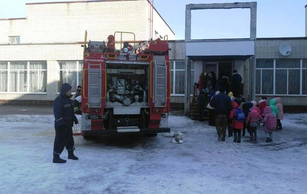 У Черкаській області горіла школа: евакуювали 400 учнів