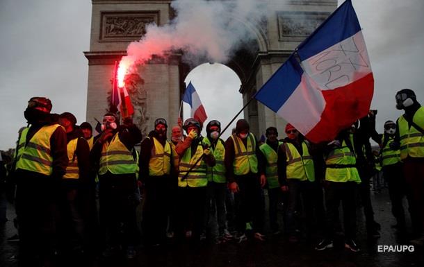 Протесты в Париже: задержаны более 100 человек