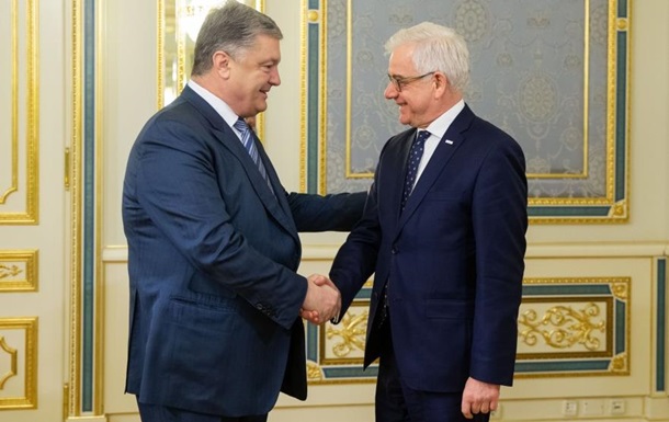 Порошенко и глава МИД Польши провели переговоры
