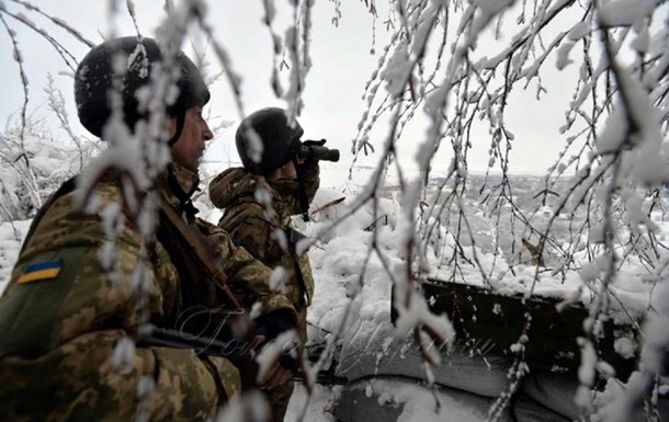 Доба на Донбасі: сім обстрілів, втрат немає