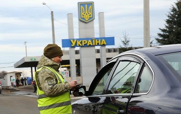 На західному кордоні України зникли черги