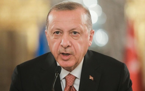 Эрдоган просит Путина освободить моряков Украины