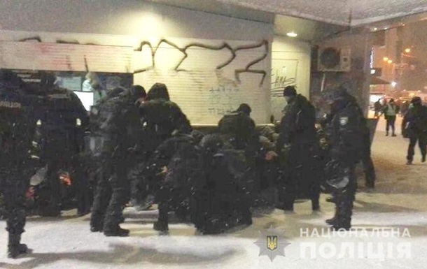 Поліція затримала 27 осіб перед футболом в Києві