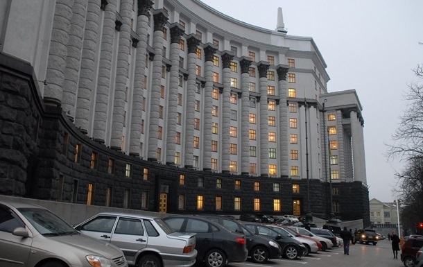 Кабмин просит СНБО ввести новые санкции против РФ