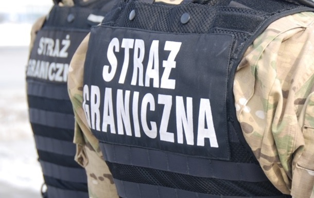 У Польщі затримали українця з дев ятьма пістолетами