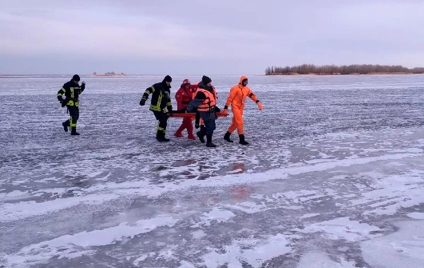 На озере в Одесской области пропали два рыбака