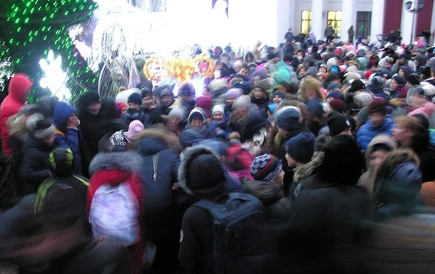 В Одессе произошла давка за бесплатными подарками