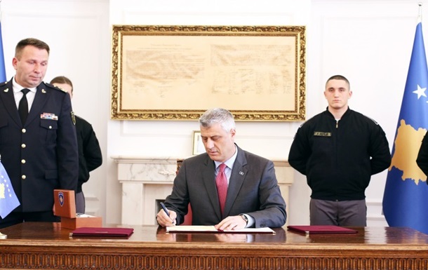 Президент Косова підписав закони про створення армії