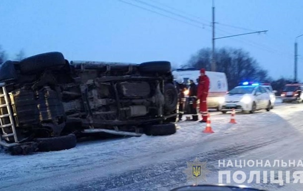 В Івано-Франківській області зіткнулися два авто: є жертви