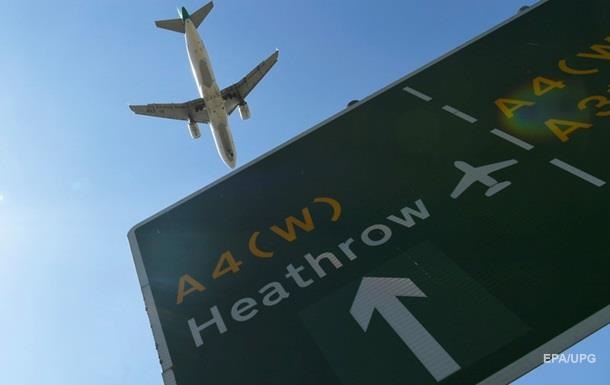 Аэропорт Лондона приостановил полеты из-за беспилотника