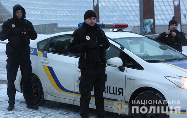 Полиция Киева оцепила медуниверситет Богомольца