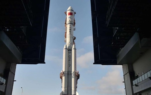 Китай вивів на орбіту чотири супутники