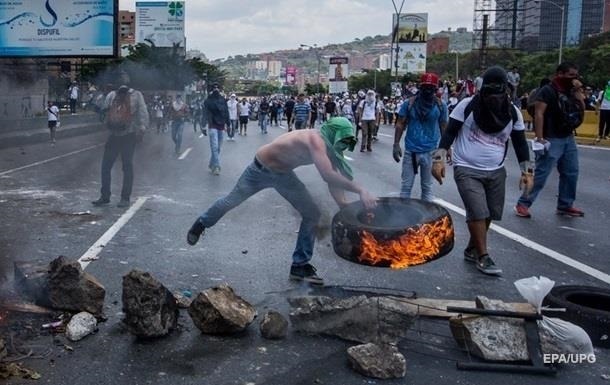 Протести в Венесуелі: кількість жертв зросла до 35 осіб