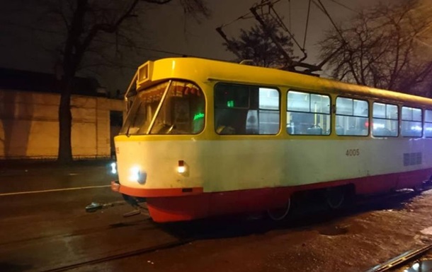 В Одессе трамвай сбил мужчину
