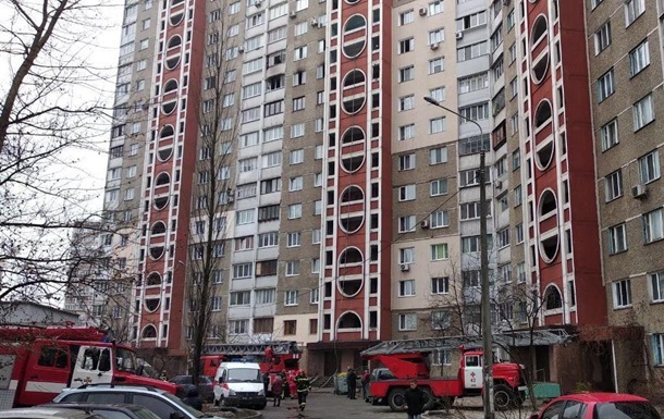 В Киеве произошел пожар в многоэтажке