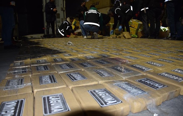 У Туреччині вилучили понад 600 кілограмів кокаїну