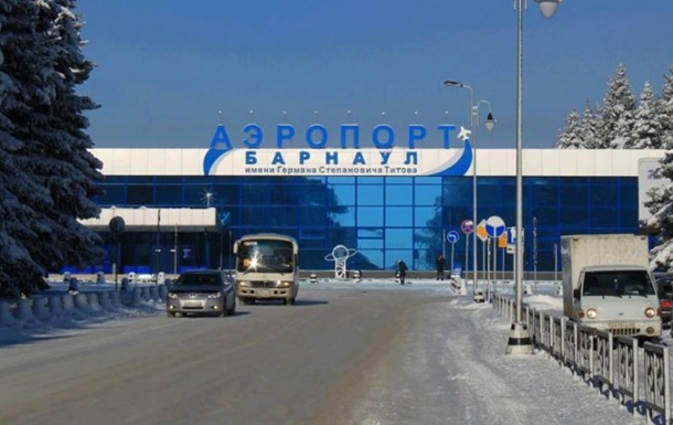 В аеропорту Барнаула впав трап, постраждали п ятеро людей