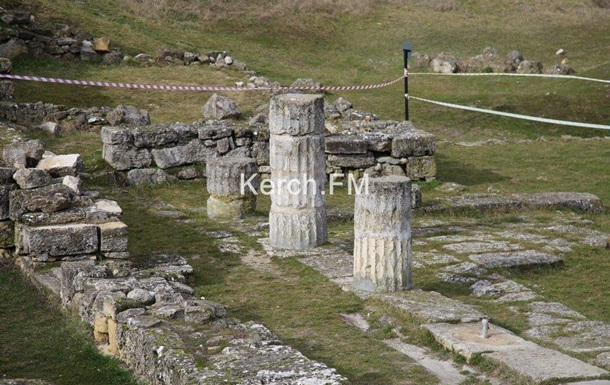 У Криму завалилися колони античного міста