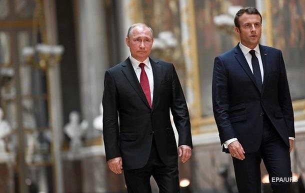 Путин и Макрон по телефону обсудили Украину 