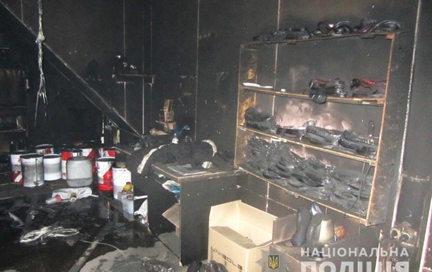 В Харькове подожгли два цеха обувной фирмы