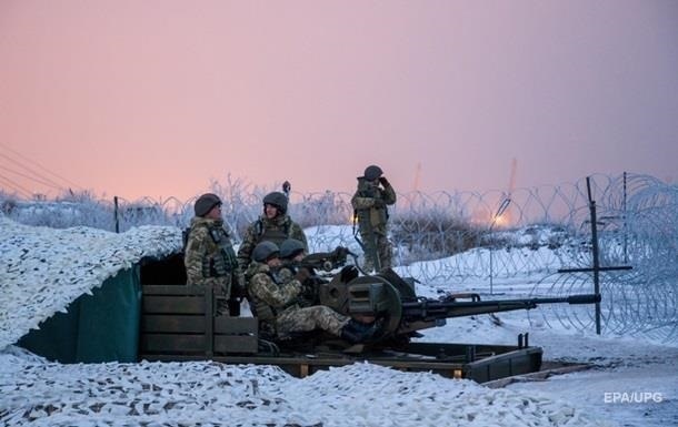 На Донбасі за день поранені чотири бійці ЗСУ