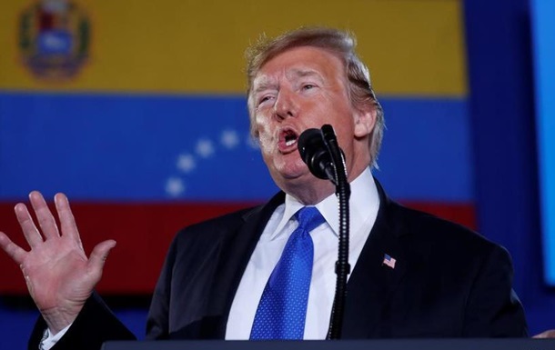 Трамп закликав венесуельських військових підтримати Гуайдо