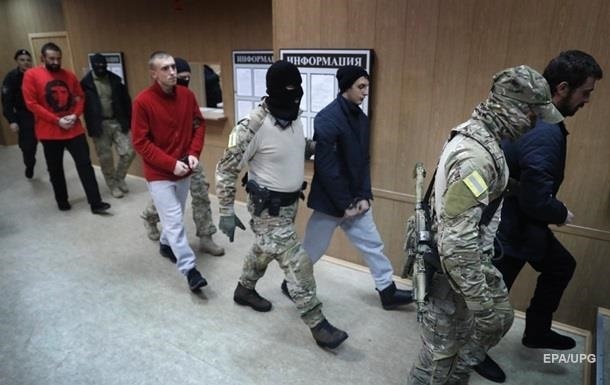 Суд Москви залишив під вартою чотирьох українських моряків