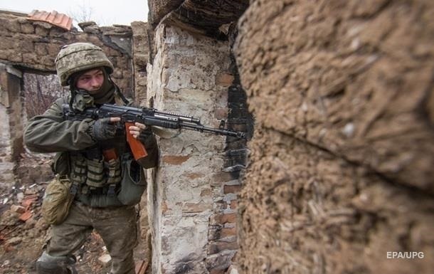 На Донбассе за день ранены два бойца ВСУ