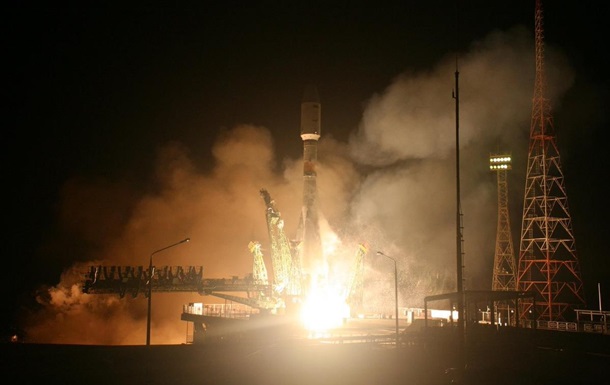 Росія запустила ракету Союз з єгипетським супутником