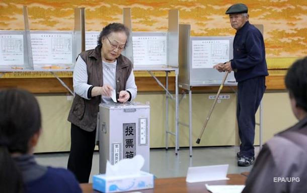 Жители японского острова Окинава проголосовали против военной базы США