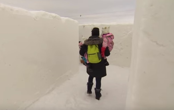 У Канаді створено найбільший в світі сніговий лабіринт