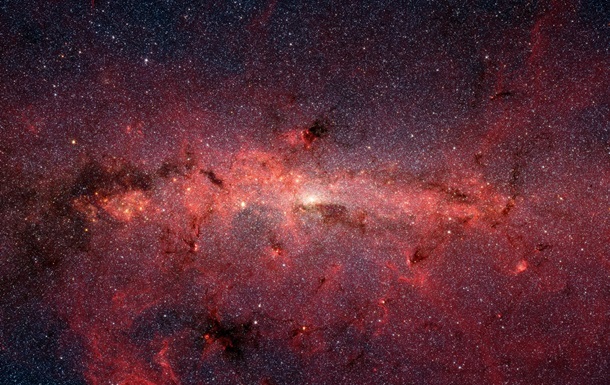 Определена масса галактики Млечный путь