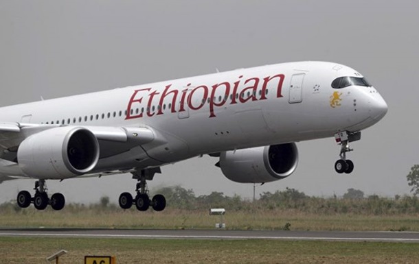 В Ефіопії пасажир на дві хвилини спізнився на літак, що розбився