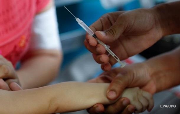 В поликлиниках Киева за бесплатные вакцины от кори требуют деньги - СМИ