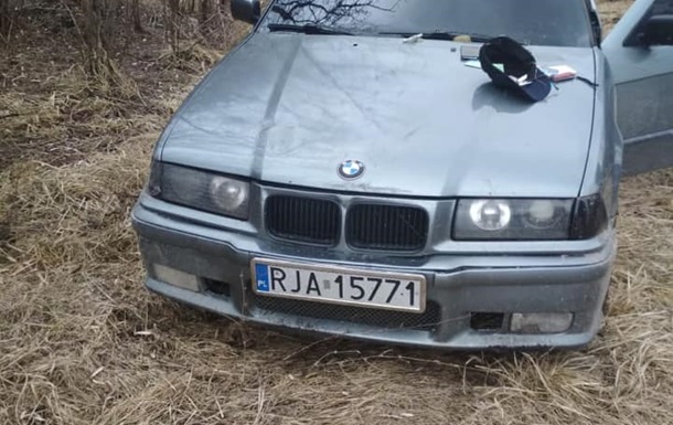 На Дніпропетровщині  євробляхер  кинув гранату в поліцейських, є поранені