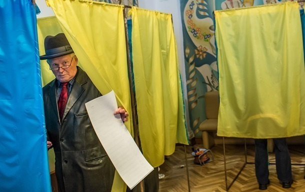 Стало відомо, скільки українців змінило місце голосування