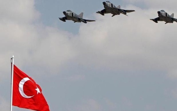 Туреччина завдала авіаударів по курдах в Іраку