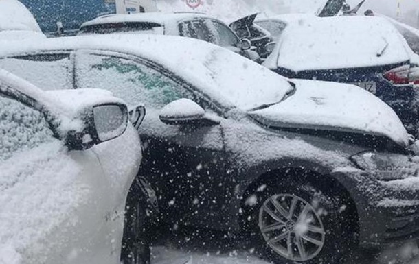 Снежное ДТП в Испании: столкнулись более 50 авто