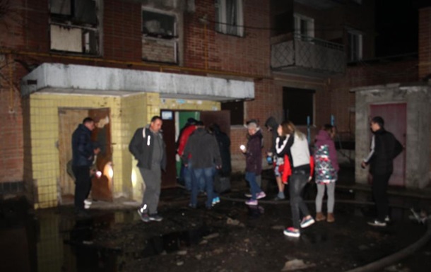 У Полтаві евакуювали десятки людей з пожежі в дев ятиповерхівці