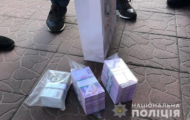 Полтавського  антикорупціонера  затримали на хабарі в півмільйона