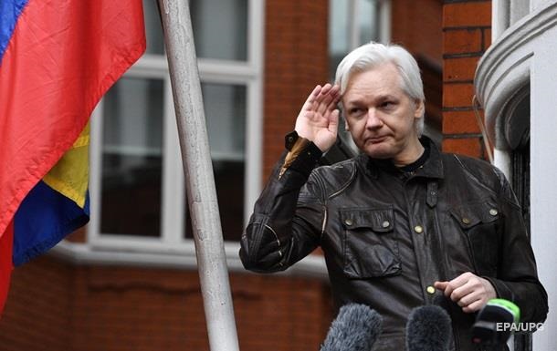 У Британії затримали засновника WikiLeaks Ассанжа