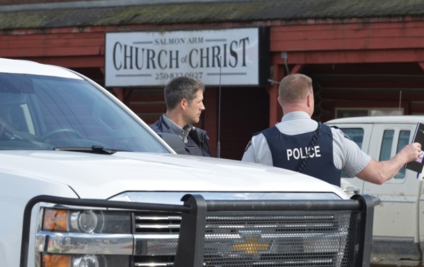 У Канаді чоловік розстріляв парафіян в церкві