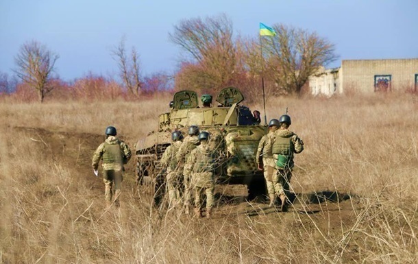 На Донбассе за сутки 10 обстрелов, потерь нет