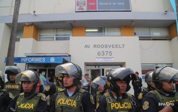 Екс-президент Перу помер після спроби суїциду