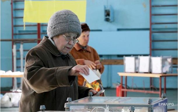 На 15.00 проголосовало почти 50% украинцев