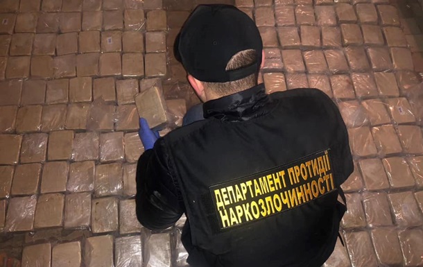 У Києві затримано групу іноземців-наркоторговців